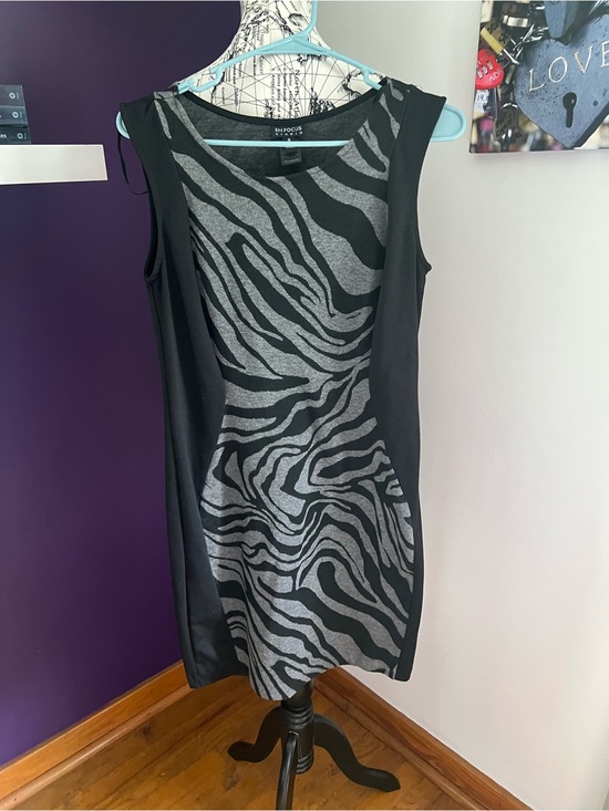 Enfocus Studio Dresses & Skirts - 7 for $30 Enfocus Studio Black Dress with Gray Label Detail